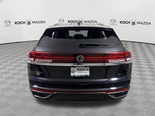 Used 2024 Volkswagen Atlas Cross Sport SE image 7
