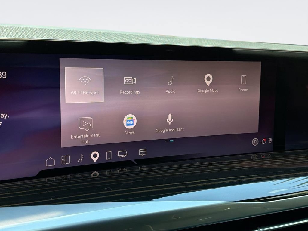 Certified 2026 Cadillac Escalade Luxury RWD image 17