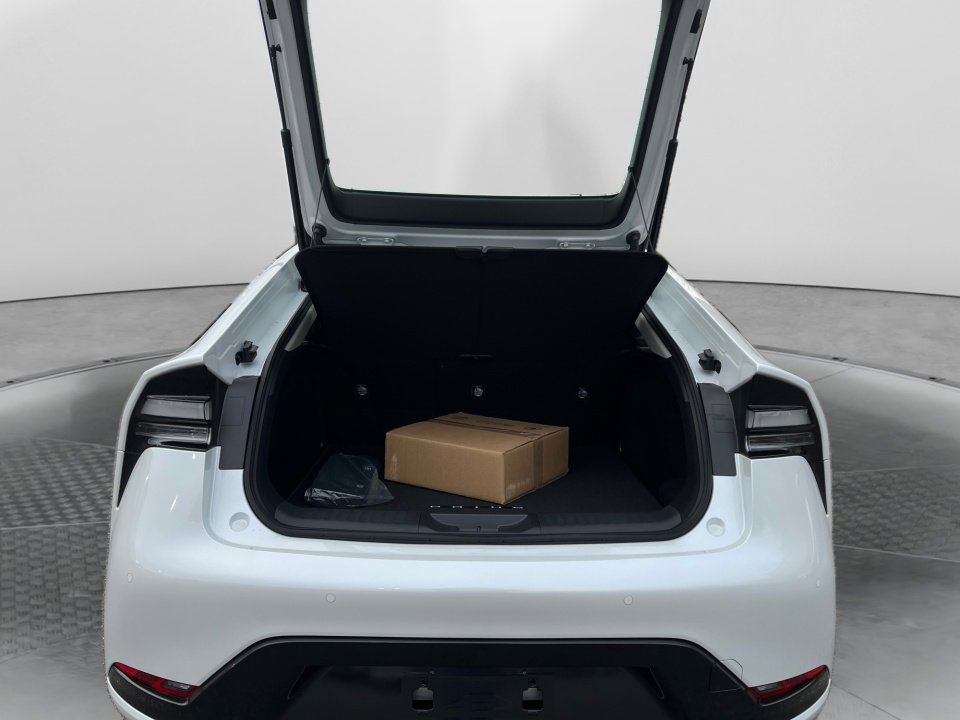 New 2026 Toyota Prius Plug-In Hybrid image 12