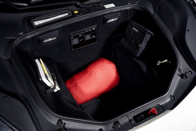 Certified 2018 Ferrari 488 Spider image 17