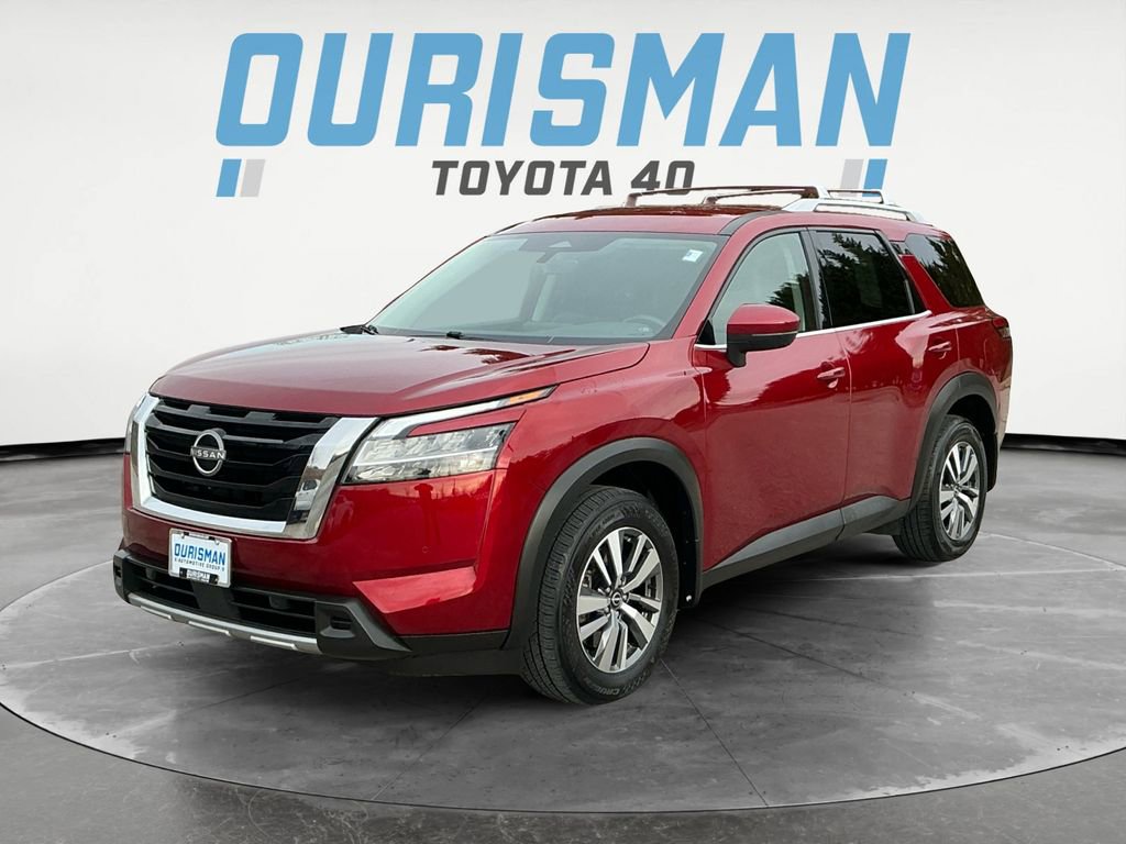 Used 2024 Nissan Pathfinder SL image 3