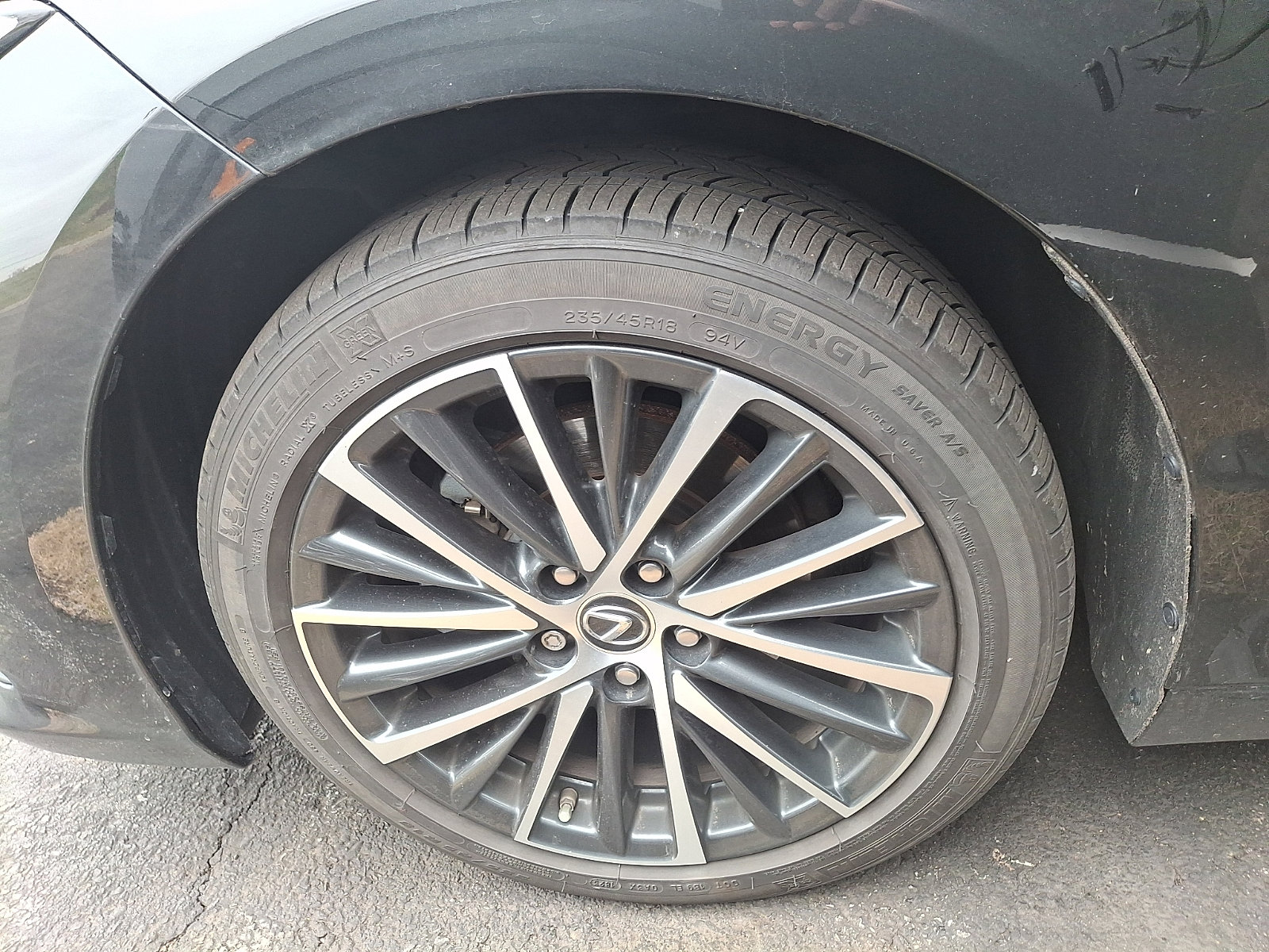 Used 2023 Lexus ES 350 w/ Premium Package image 4