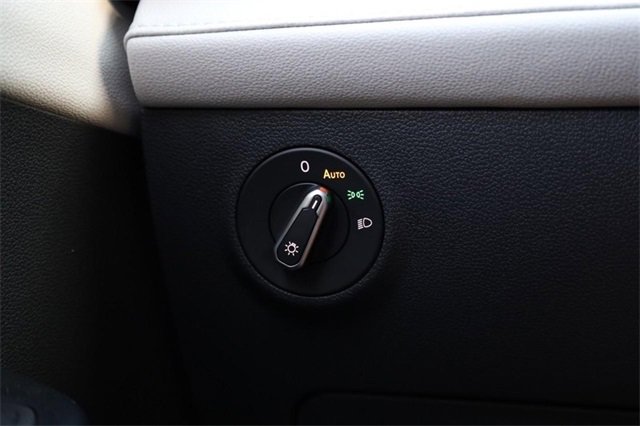 New 2025 Volkswagen Taos S image 18