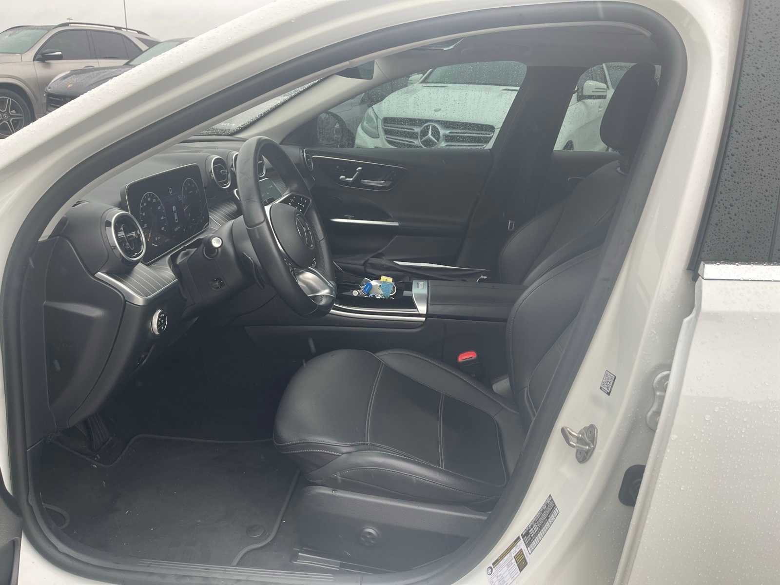 Used 2023 Mercedes-Benz C 300 Sedan image 7