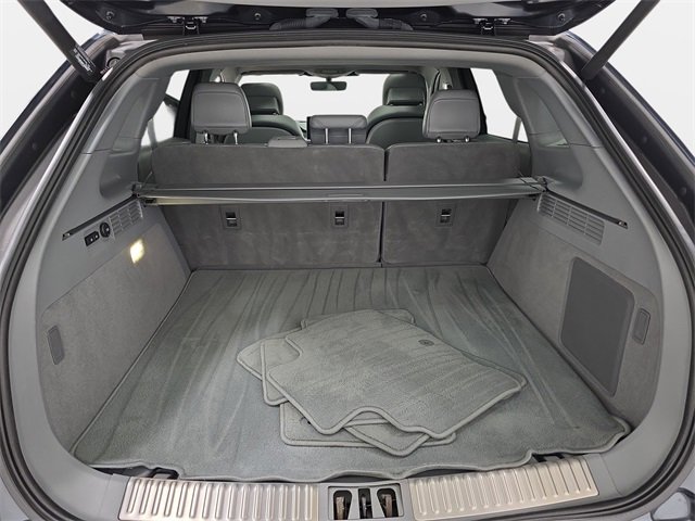 Certified 2022 Lincoln Nautilus Reserve w/ Equipment Group 201A image 32