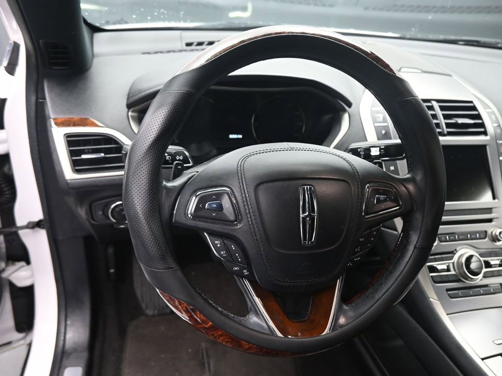 Used 2019 Lincoln MKZ Reserve image 2