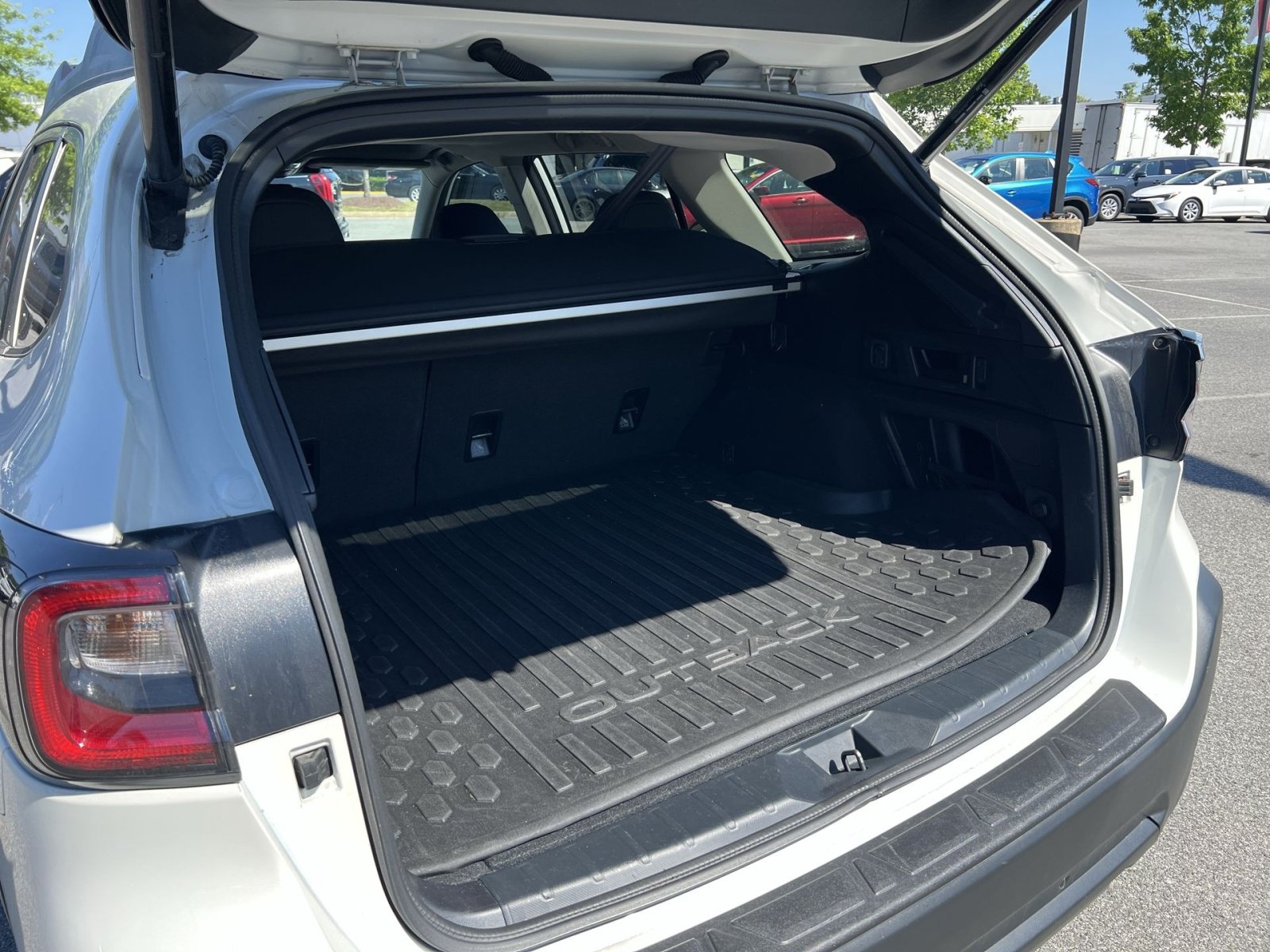 Used 2024 Subaru Outback Onyx Edition AWD/4WD image 38