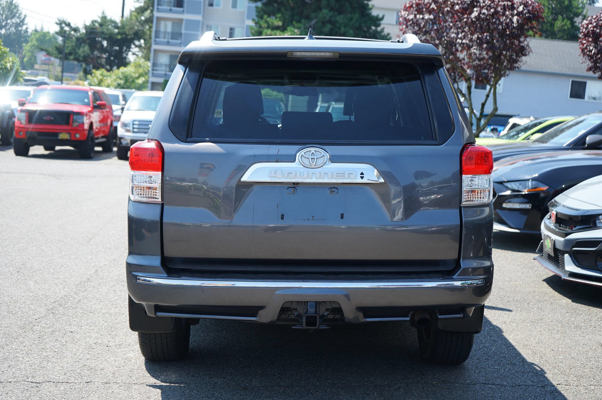 Used 2013 Toyota 4Runner Limited AWD/4WD image 4
