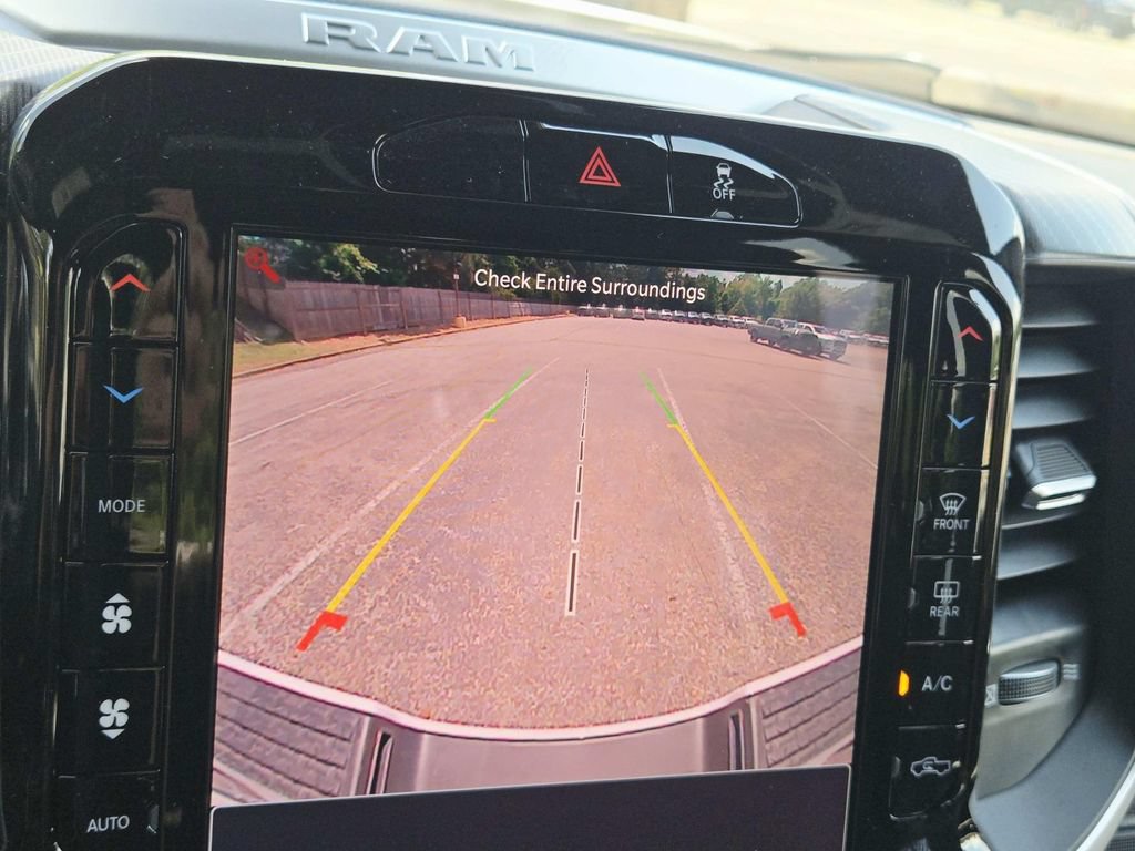 New 2026 RAM 3500 Big Horn AWD/4WD image 27
