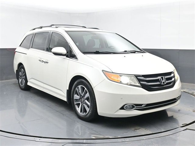 Used 2016 Honda Odyssey Touring Elite image 2