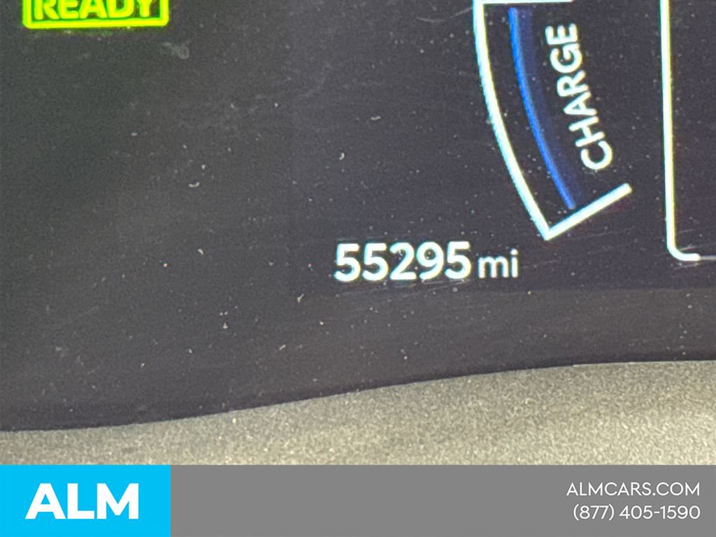 Used 2025 Toyota Camry LE FWD image 30