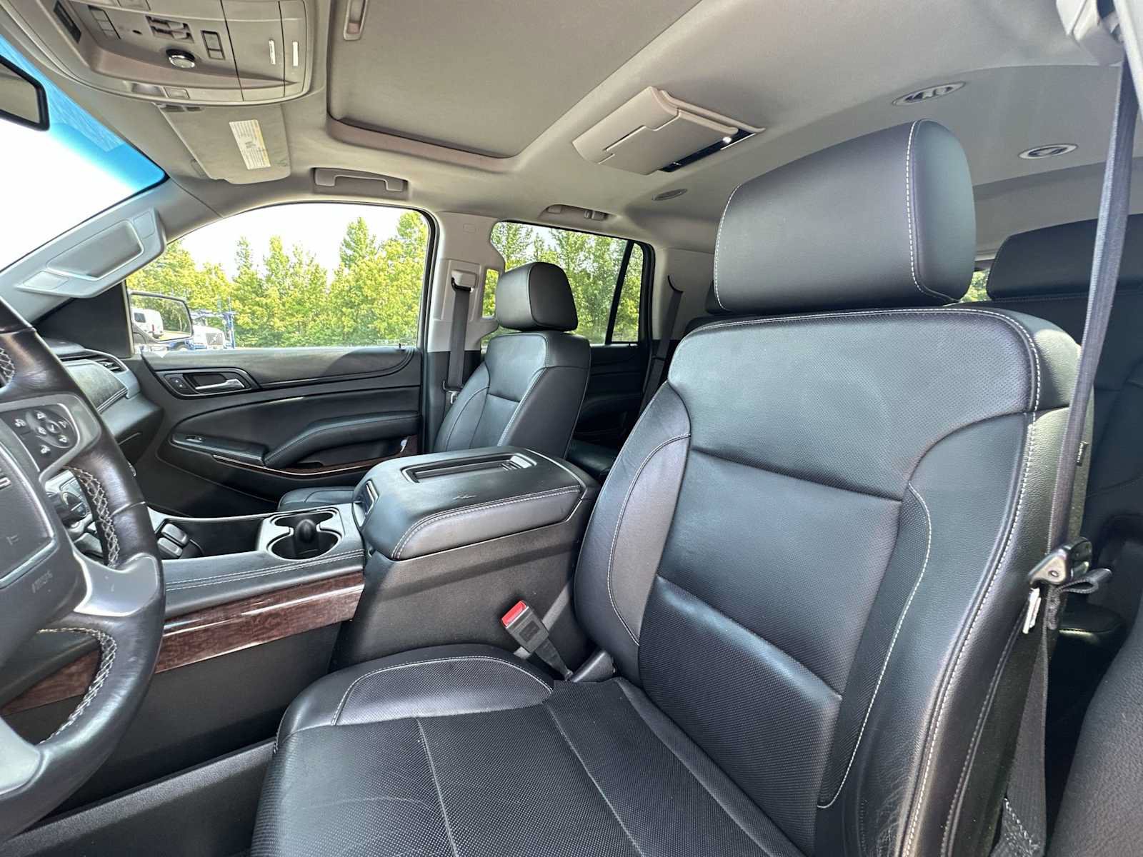Used 2018 GMC Yukon SLT w/ Open Road Package AWD/4WD image 10