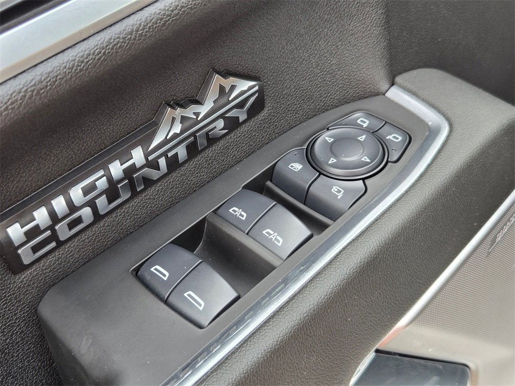 Used 2024 Chevrolet Silverado 1500 High Country w/ Technology Package image 12