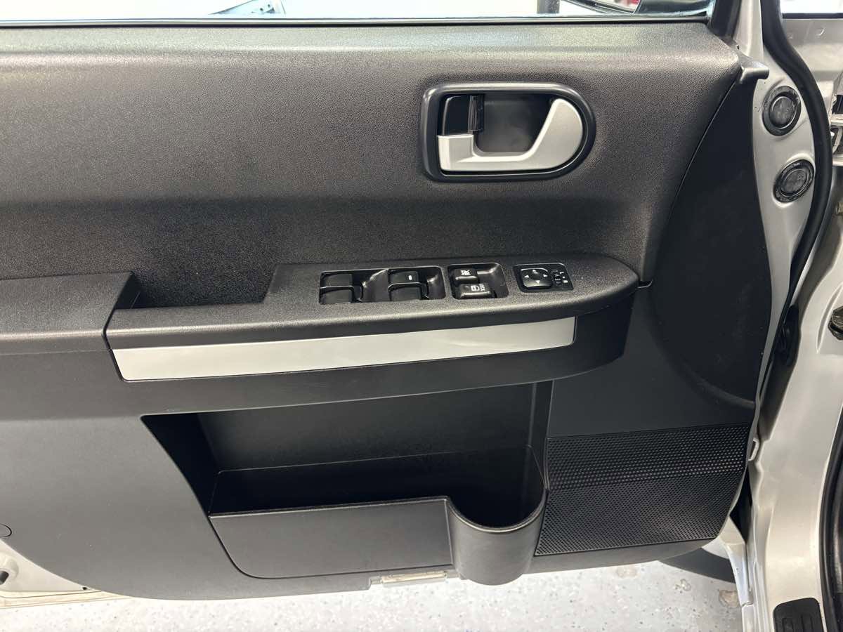 Used 2007 Mitsubishi Endeavor LS image 22