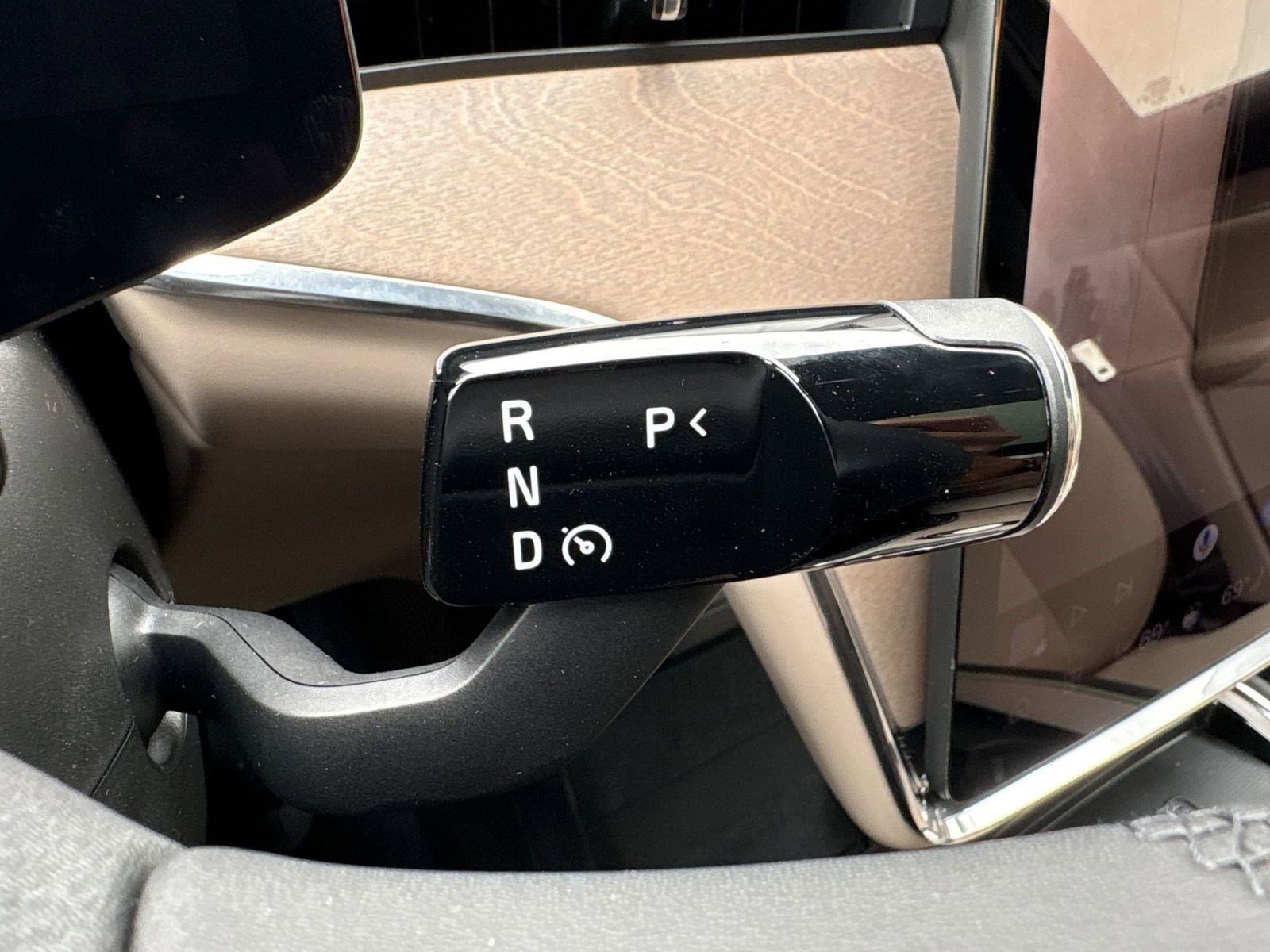 New 2026 Volvo EX90 Plus image 16