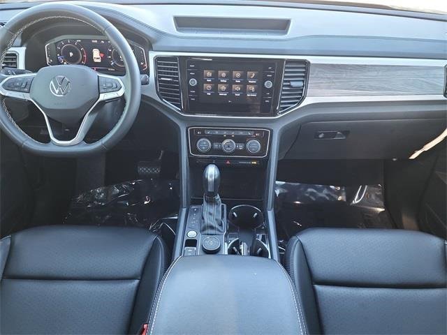 Used 2023 Volkswagen Atlas Cross Sport SE image 19
