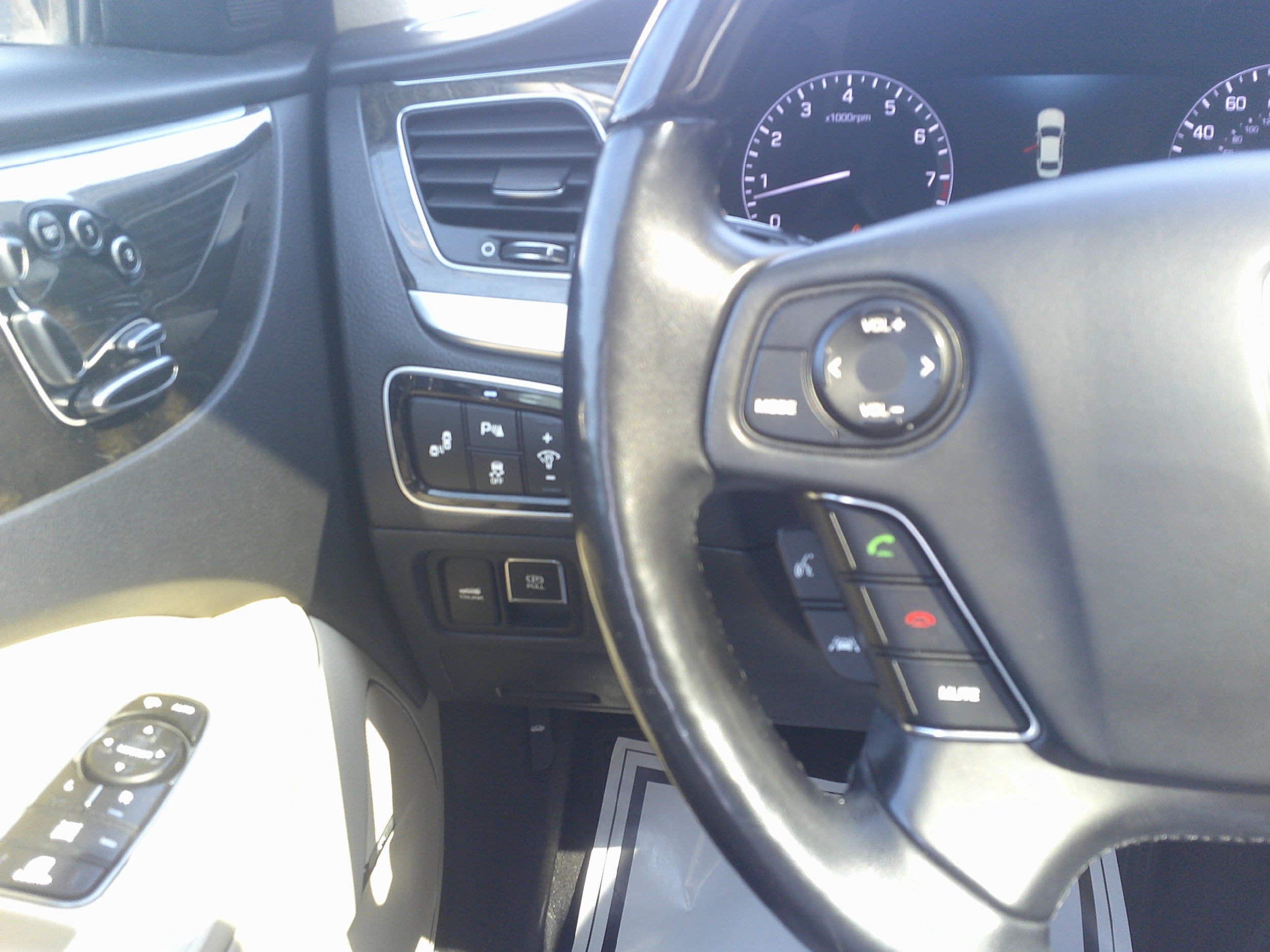 Used 2014 Hyundai Equus Signature RWD image 26
