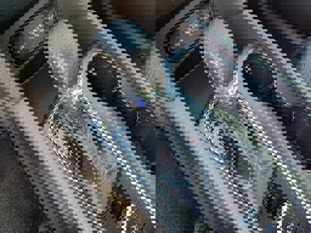 Used 2020 Hyundai Santa Fe SE w/ Cargo Package image 23