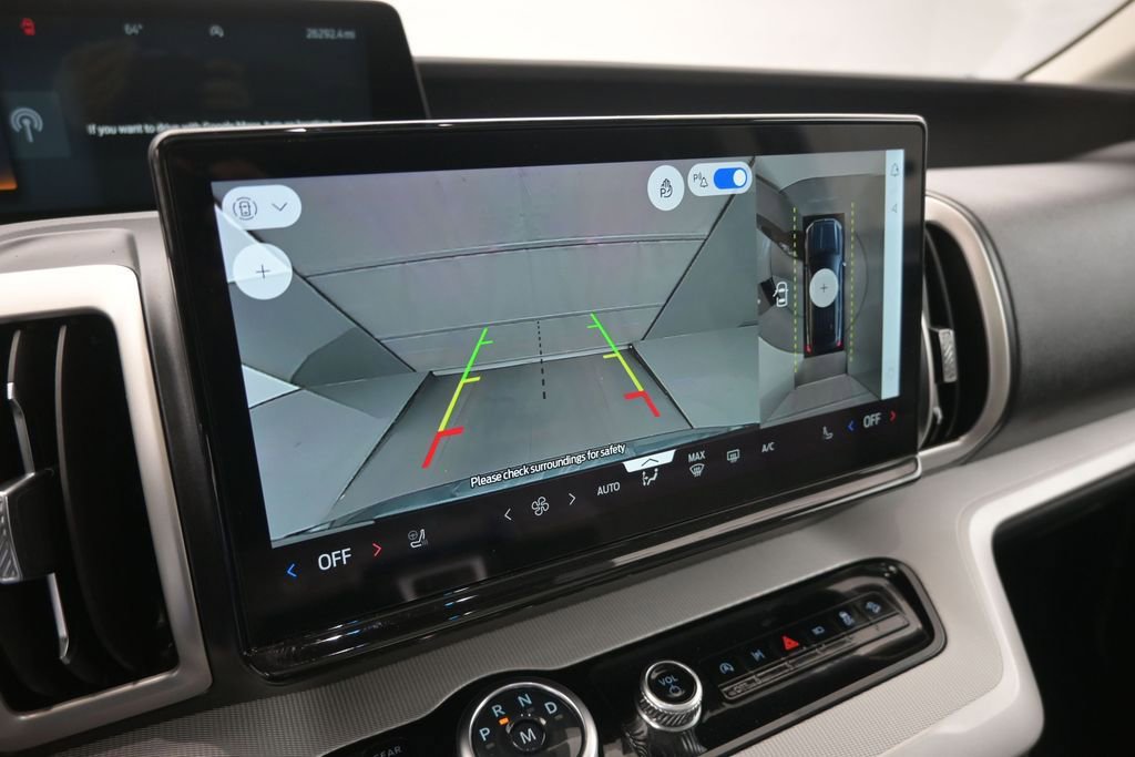 Used 2025 Ford Expedition Max Active AWD/4WD image 17