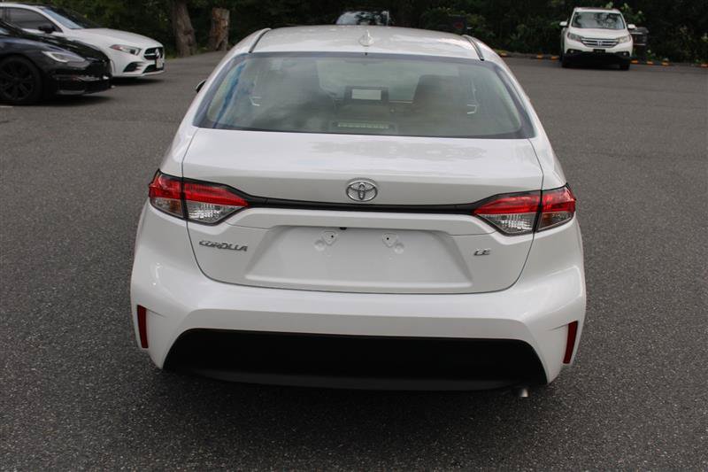 Used 2025 Toyota Corolla LE FWD image 6