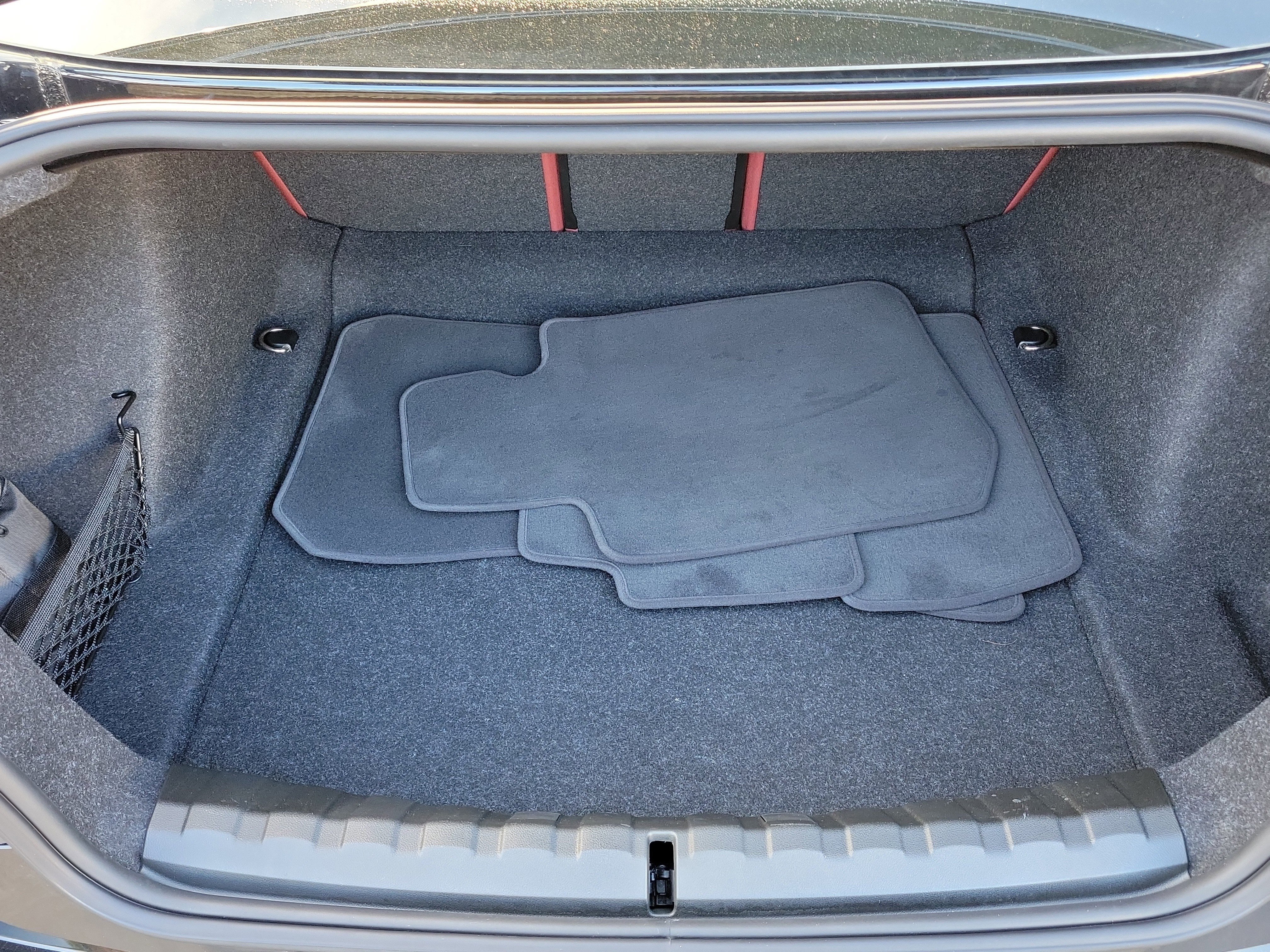 Used 2025 BMW 230i Coupe w/ Premium Package image 7