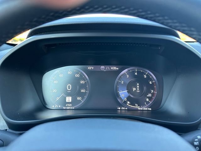 Used 2022 Volvo XC40 T5 Inscription w/ Climate Package image 26