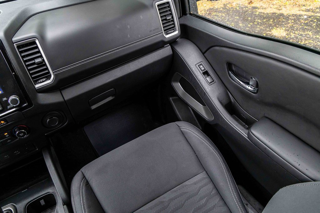 Certified 2024 Nissan Frontier SV w/ Tow Package image 13