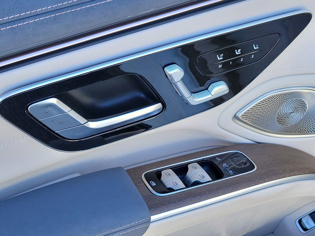 Certified 2022 Mercedes-Benz EQS 450+ 450 image 22