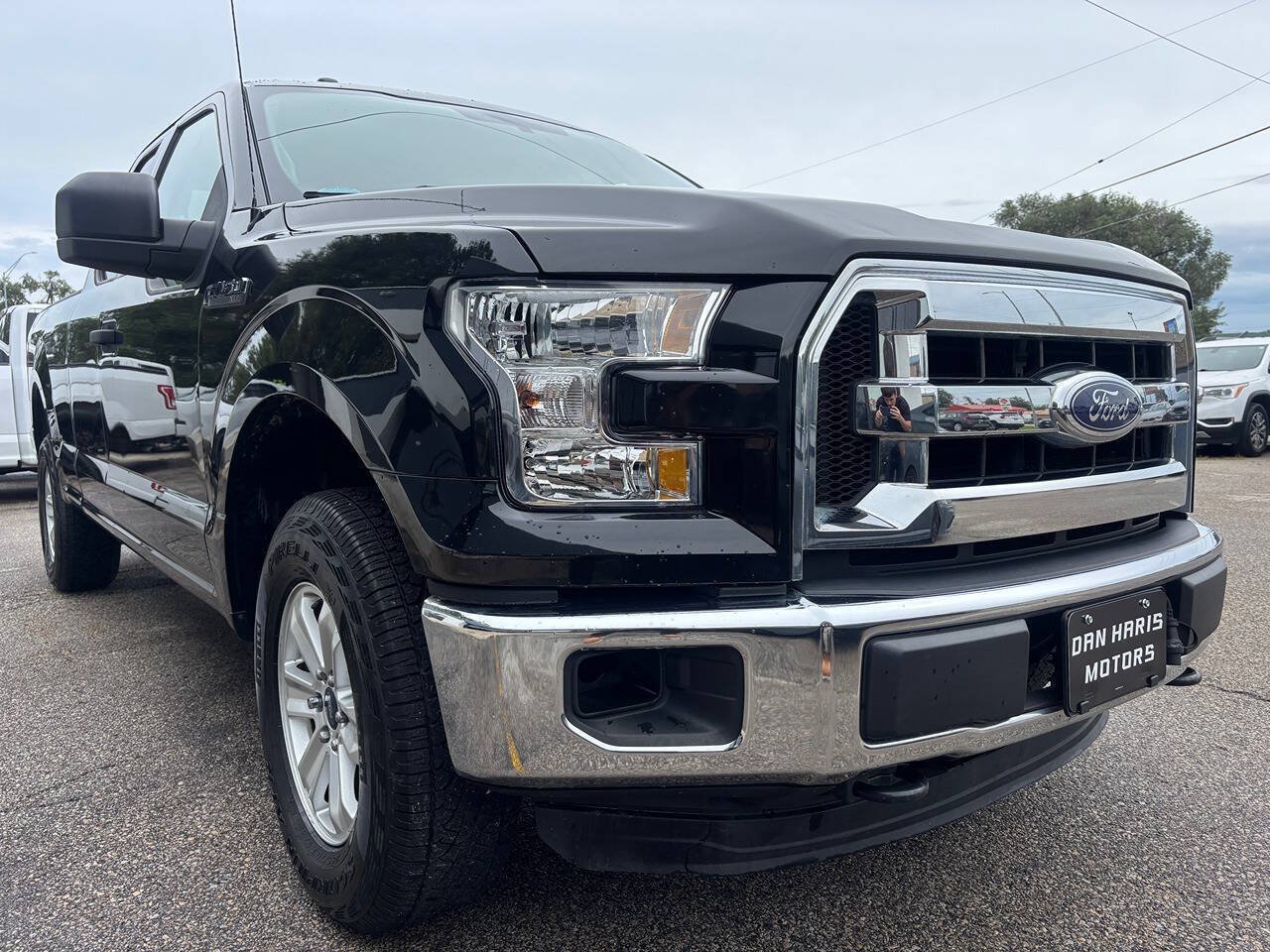 Used 2015 Ford F150 XLT AWD/4WD image 6