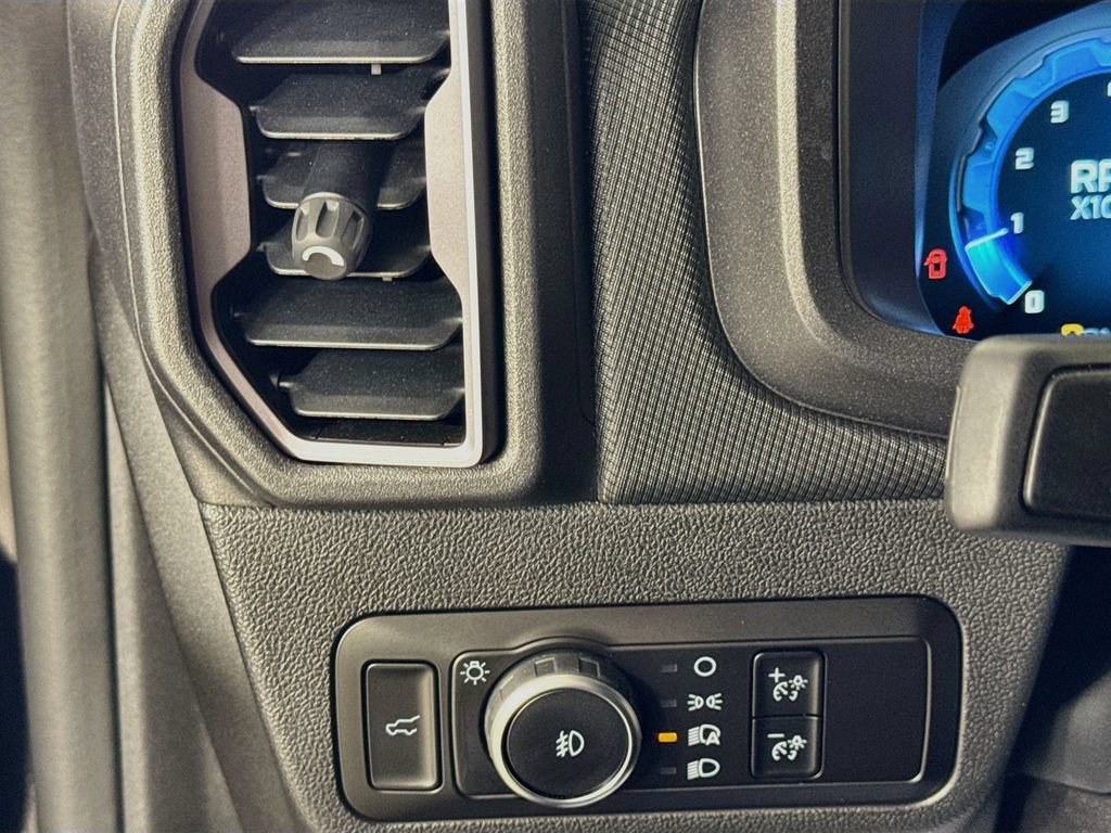 Used 2025 Ford Bronco Sport Badlands AWD/4WD image 10