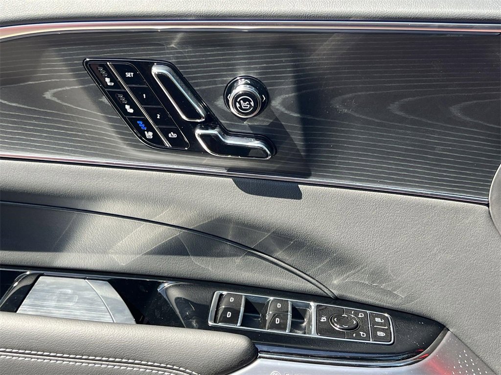 New 2026 Cadillac Lyriq V w/ Exterior Carbon Fiber Package image 23