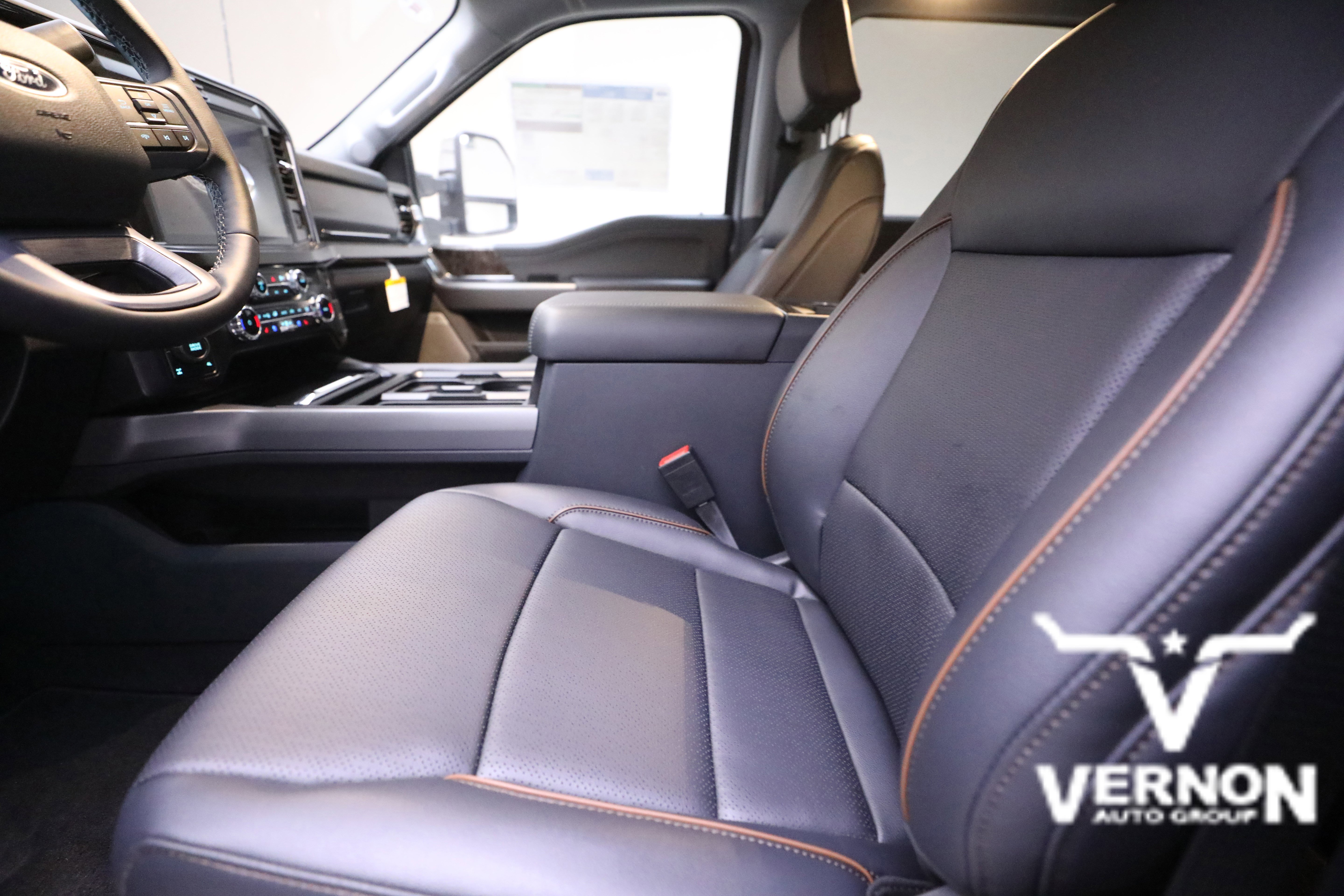 New 2026 Ford F250 Lariat w/ Chrome Package image 10