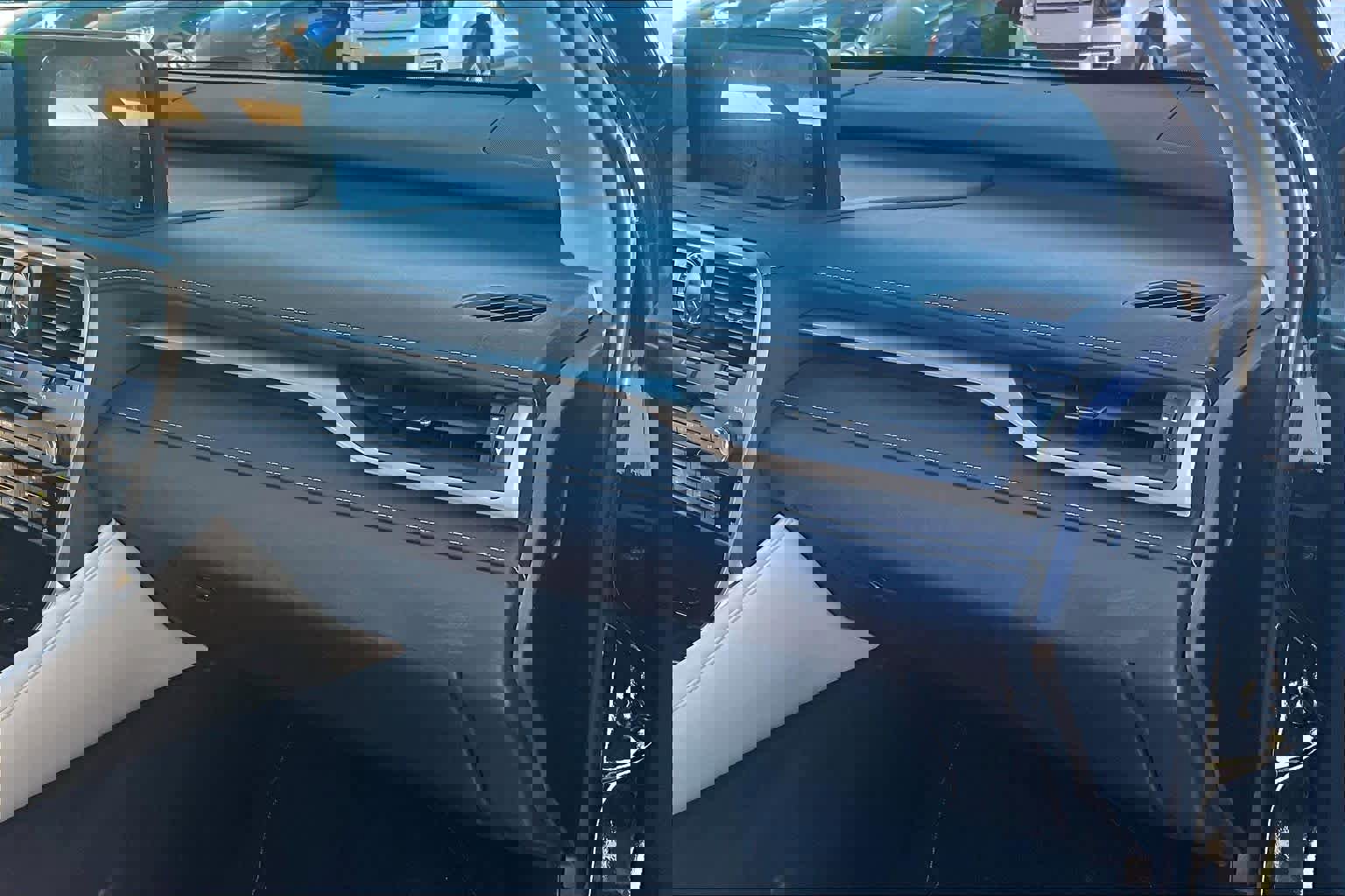 Used 2021 Lexus RX 450h AWD w/ Premium Package image 18