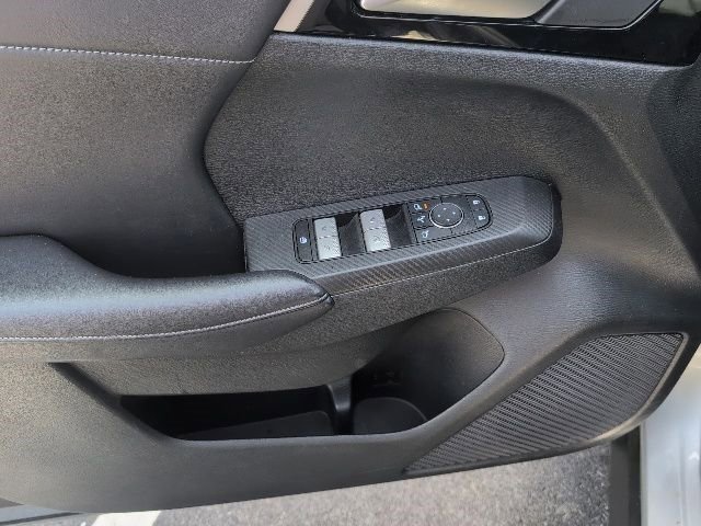 Used 2024 Mitsubishi Outlander SE image 22