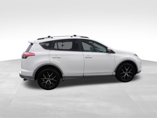 Used 2018 Toyota RAV4 SE w/ Power Extra Value Package AWD/4WD image 9