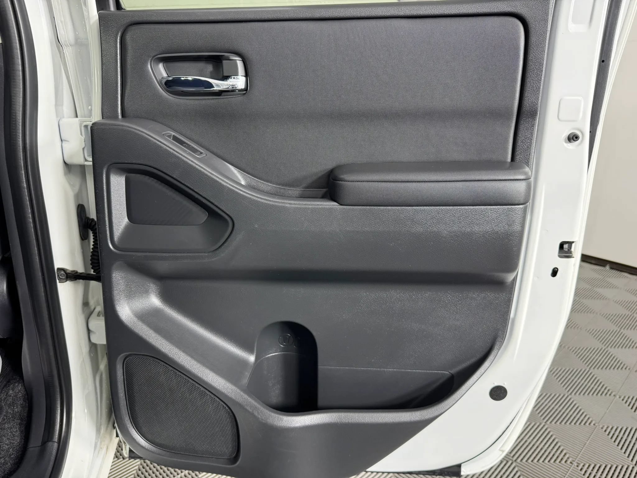 Used 2023 Nissan Frontier SV AWD/4WD image 40