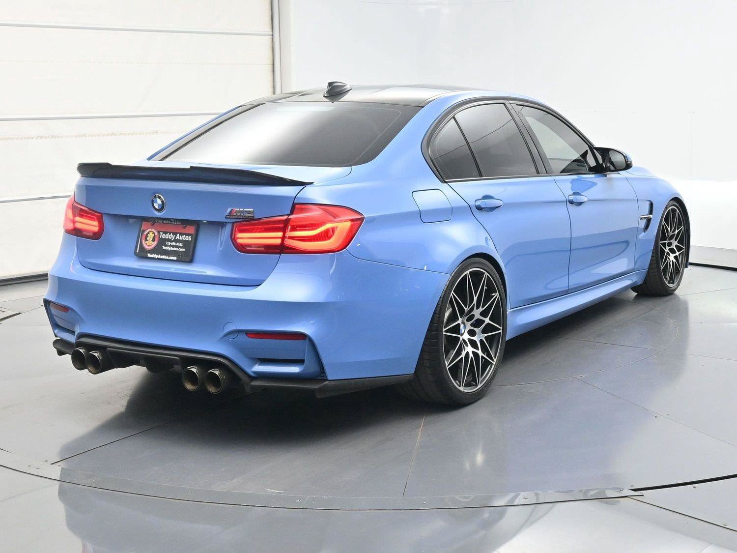 Used 2018 BMW M3 RWD image 32