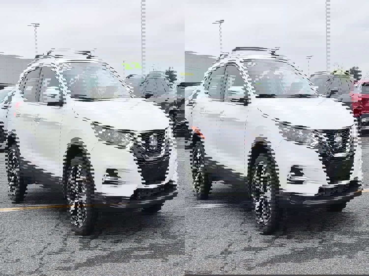 Used 2022 Nissan Rogue Sport SL image 2