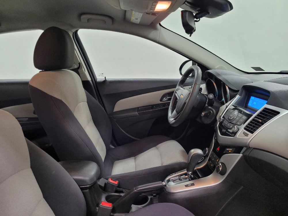 Used 2015 Chevrolet Cruze LS FWD image 21