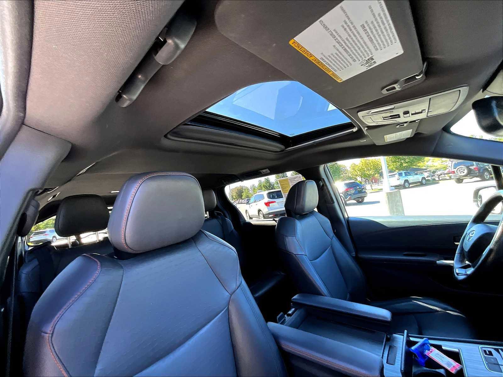 Used 2021 Toyota Sienna XSE image 23