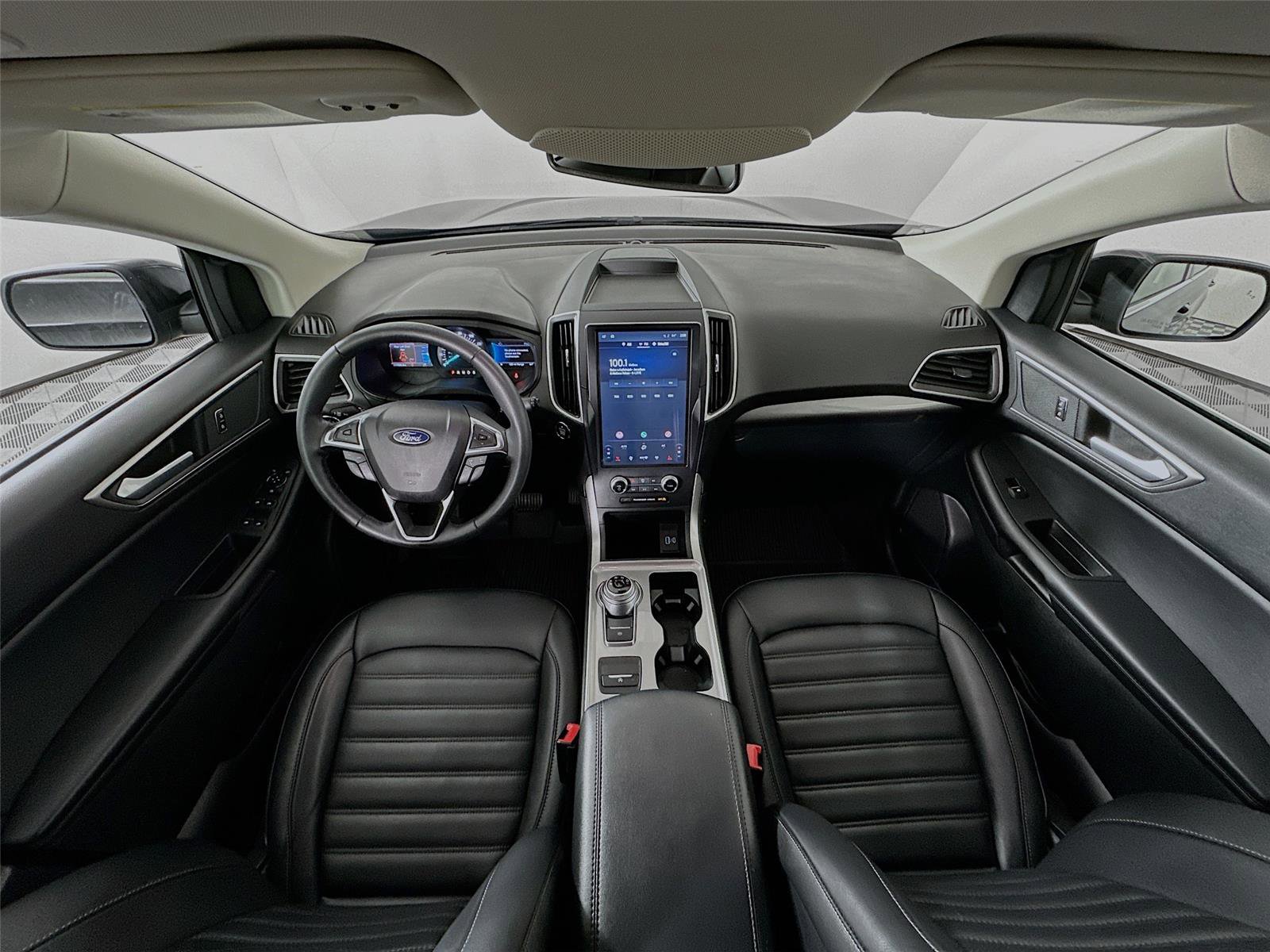 Used 2024 Ford Edge SEL w/ Convenience Package image 29