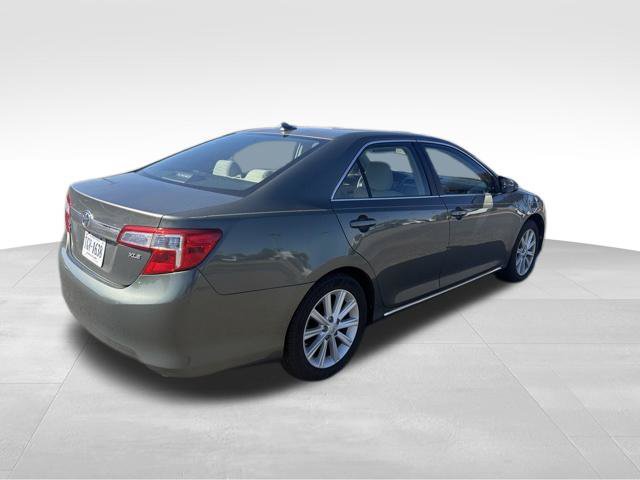 Used 2012 Toyota Camry XLE w/ Leather Pkg FWD image 9