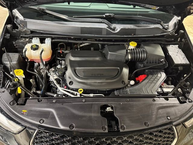 Used 2024 Chrysler Pacifica Touring-L image 28