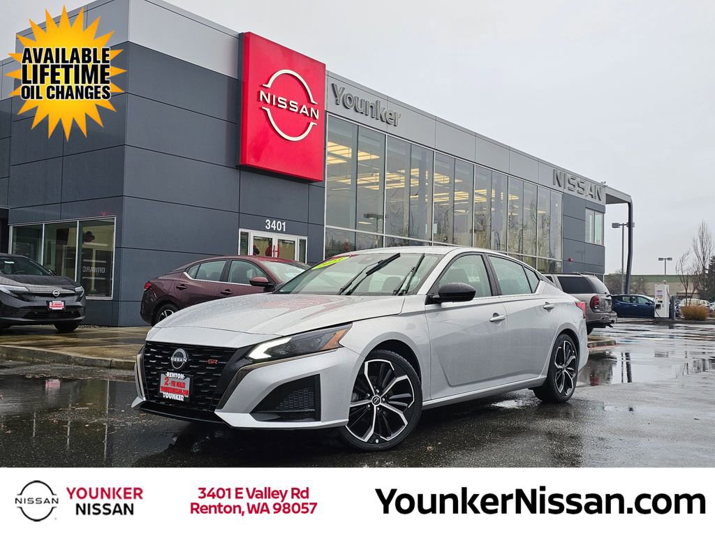 Used 2023 Nissan Altima 2.5 SR FWD image 1