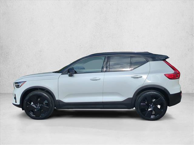 Used 2026 Volvo XC40 B5 Ultra w/ Protection Package Premier image 9