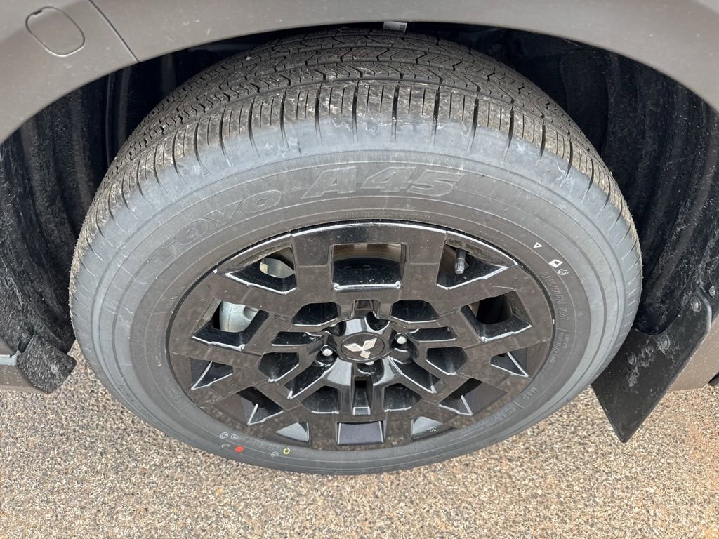 New 2026 Mitsubishi Outlander Trail Edition image 42