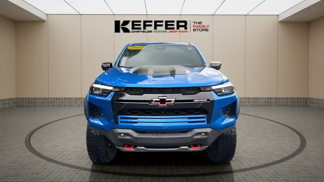 Used 2024 Chevrolet Colorado ZR2 w/ ZR2 Convenience Package III AWD/4WD image 9