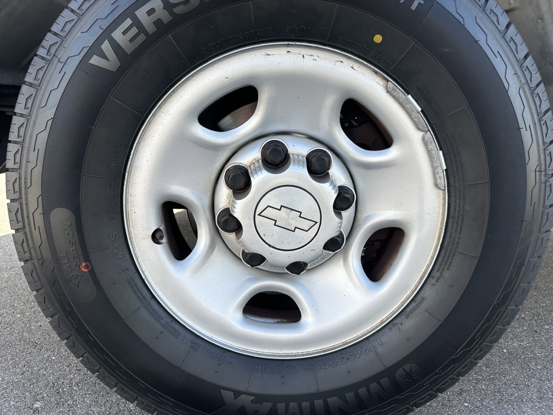 Used 2019 Chevrolet Express 2500 w/ Driver Convenience Package image 20