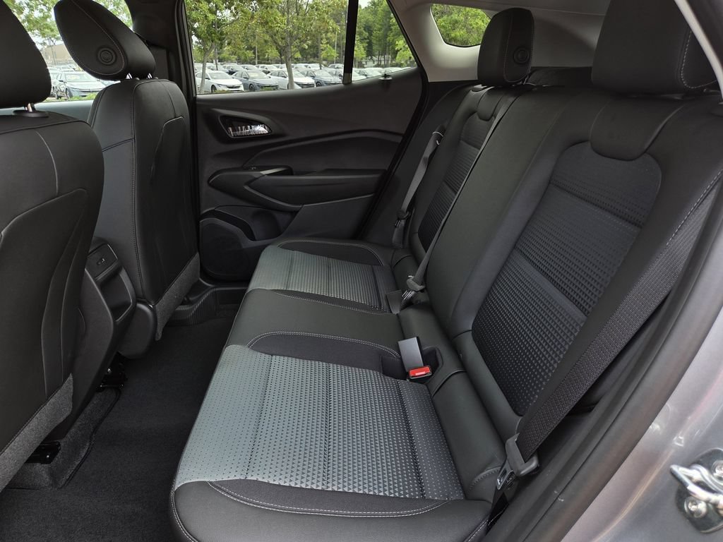 New 2026 Chevrolet Trax LT w/ Driver Confidence Package FWD image 19
