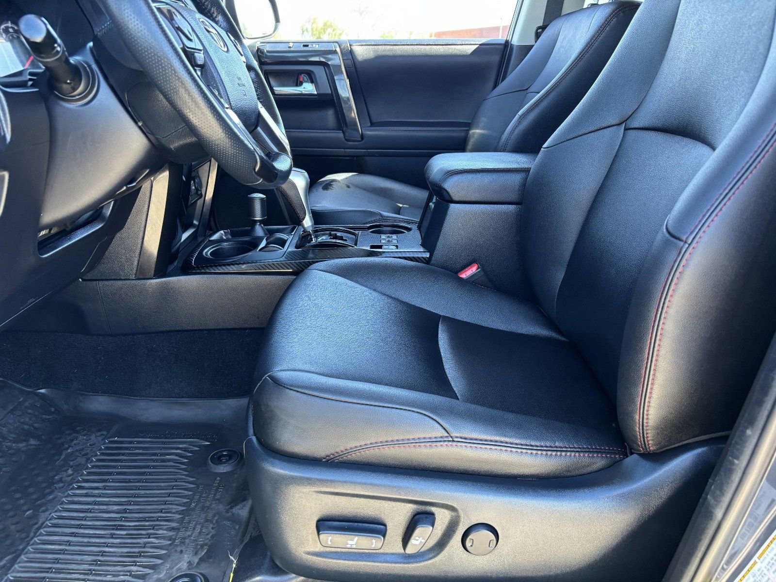 Used 2024 Toyota 4Runner TRD Off-Road Premium w/ Moonroof Package AWD/4WD image 21